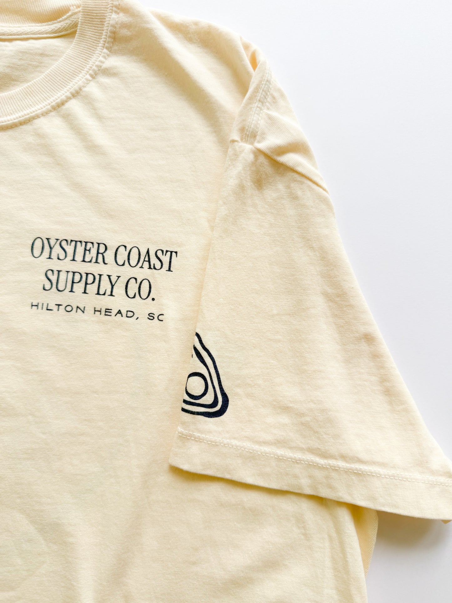 The Oyster Love Cropped Tee
